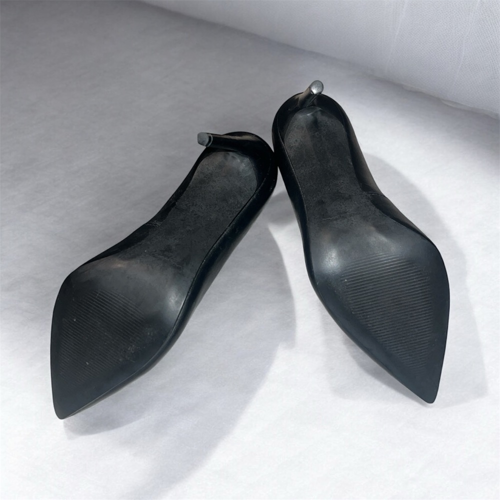 Steve Madden Elegant Black Heels - Picture 2 of 2